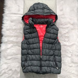 Steve Madden Grey Puffer Vest w/ Detachable Hood - Size XS